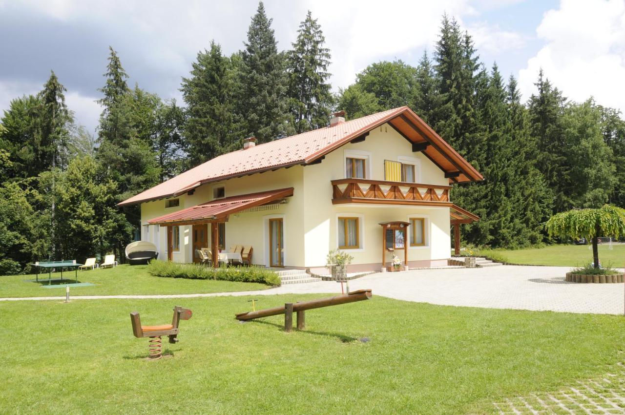 Ferienparadies Truppe Velden am Woerthersee Room photo
