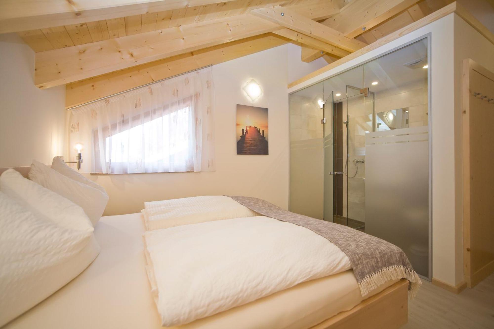Ferienparadies Truppe Velden am Woerthersee Room photo